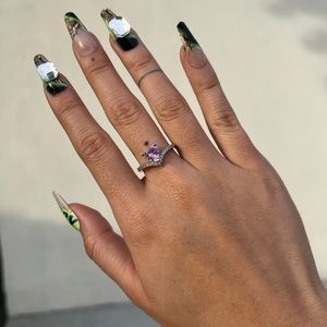 purple shiny heart ring